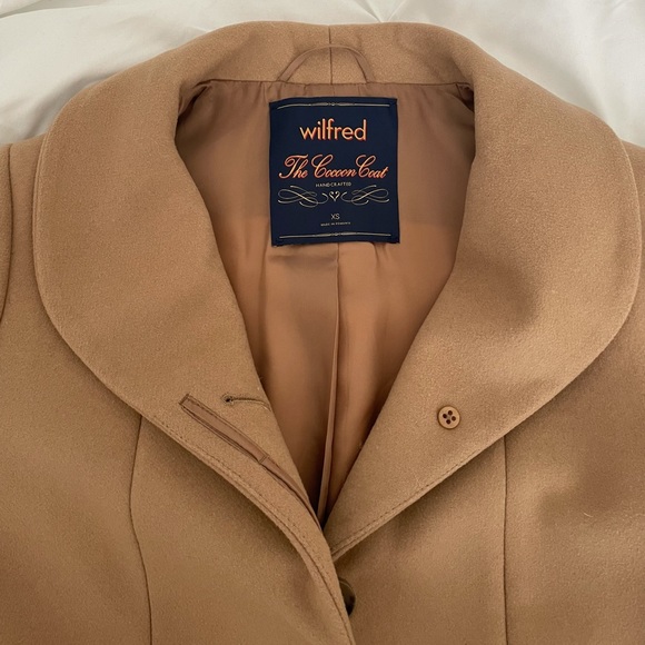 SOLD Aritzia Long Cocoon Coat - Picture 5 of 8